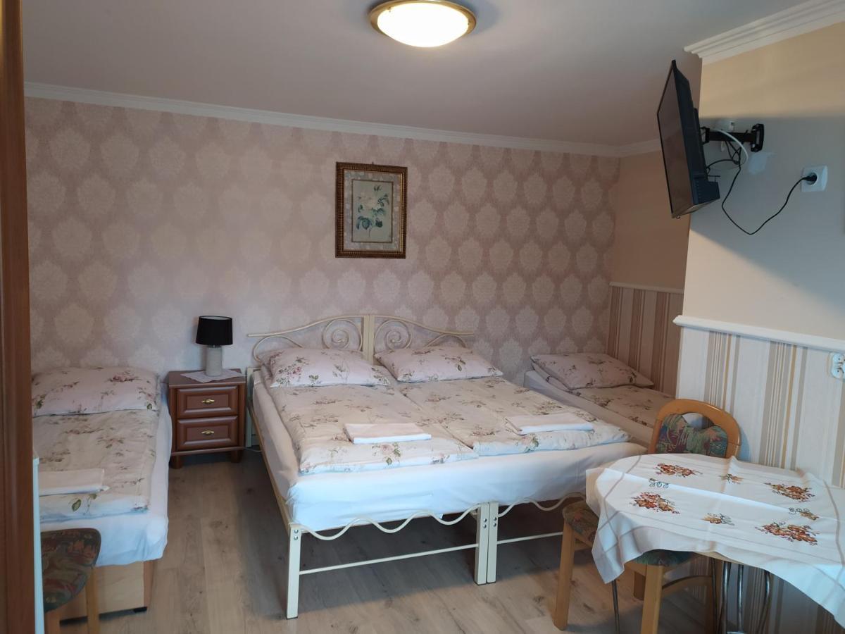 Karolinka Leba Apartman Kültér fotó
