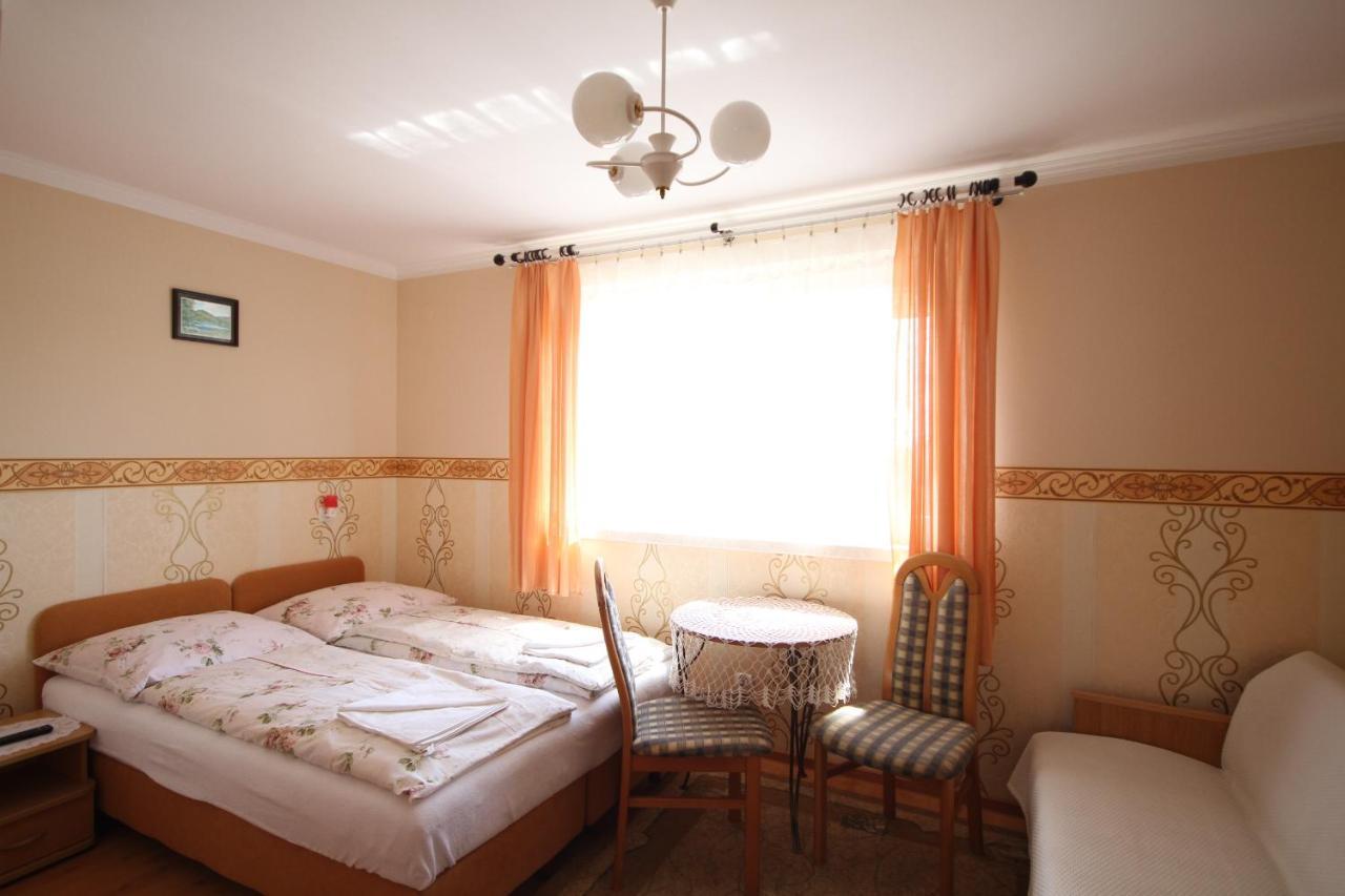 Karolinka Leba Apartman Kültér fotó