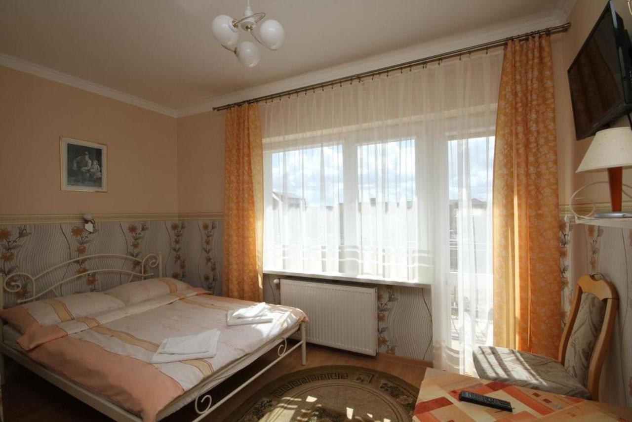 Karolinka Leba Apartman Kültér fotó